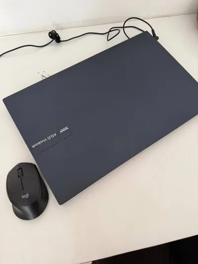 ASUS Vivobook 17 (2023) 笔记本电脑 – Intel Core i3, 8GB RAM, 512GB SSD, Windows 11 Pro