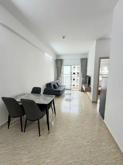 2-спальная квартира в аренду в ЖК Hoang Quan, Север Нячанга – 55 м², Полностью меблирована, 3 мин на байке до моря – 10,5 млн VND/месяц