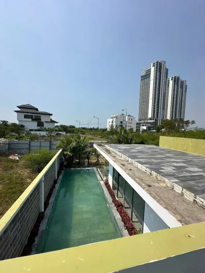 出租别墅 – 2卧室 – 300平米 – 芽庄北部 – 游泳池、露台 – 30百万越南盾/月