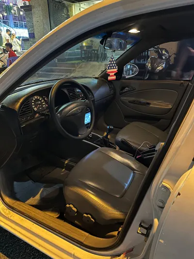 Daewoo Nubira II 2002 – 1.6L Manual, Leather Interior – 39 Million VND