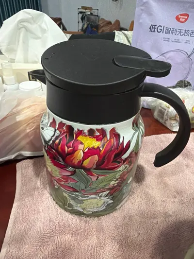 茶水瓶和带滤网的茶壶 – 10万越盾