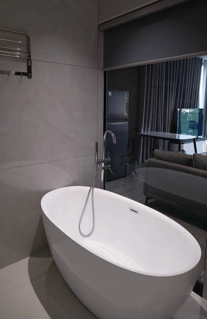 Studio Apartment with Separate Kitchen & Bathroom – Hà Quang 2 – 15M VND/Month