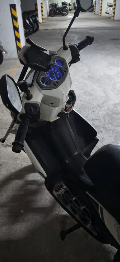 Xe máy Yamaha Nuovo 4 – 2011, 132cc – Cần sửa chữa hoặc dùng làm linh kiện – 5 triệu VND