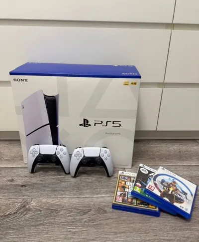 Sony PlayStation 5 1TB – Đã qua sử dụng, tình trạng tuyệt vời với 2 tay cầm và đĩa