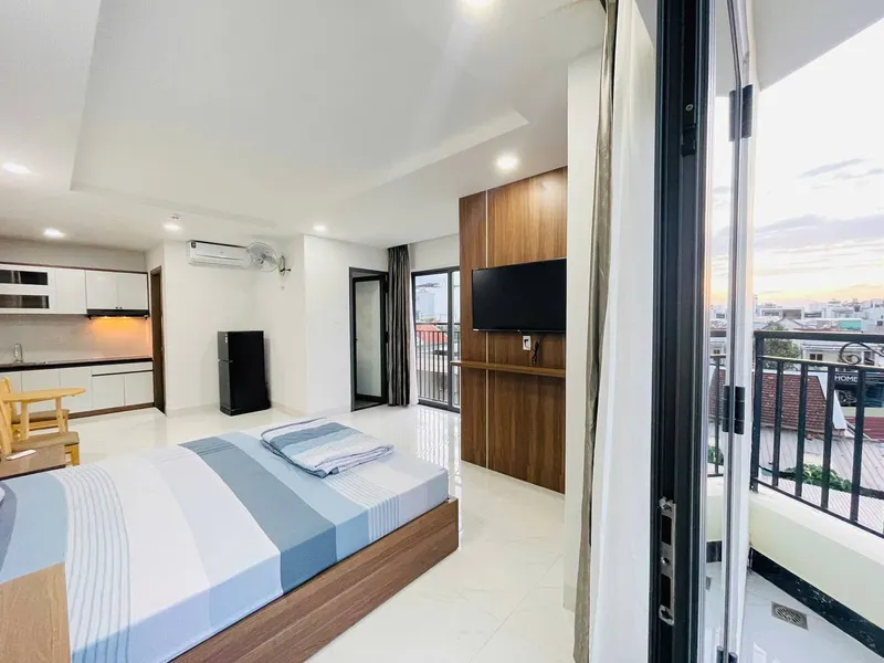 Studio rộng rãi có ban công tại Phước Long, Nha Trang – 8,5 triệu VND/tháng — 4/5