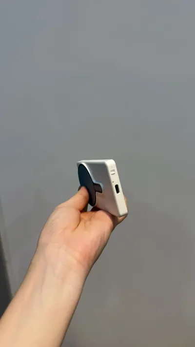 Essager Selfie Screen – Mirror Display for Phone Camera – Light, Magnetic Mount