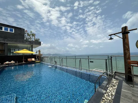1-Bedroom Apartment for Rent – Maple, City Center, Near Sea