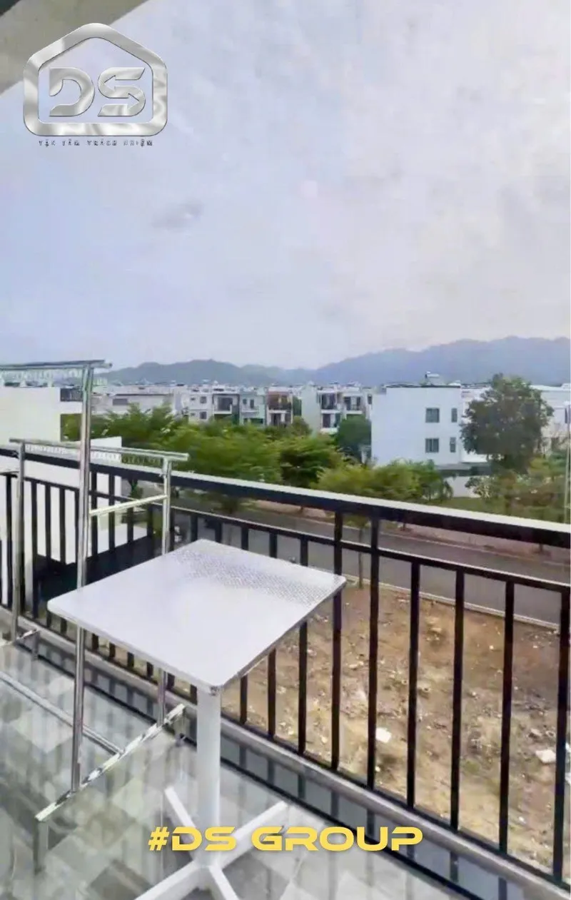 Bright Studio Apartment with Balcony in Mỹ Gia, Western Nha Trang – 9 Million VND/Month, 35 m², 3rd Floor — 3/5