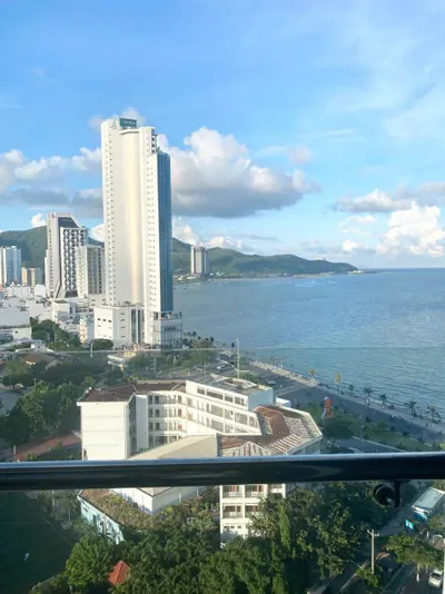 1-Bedroom Apartment Sublet – Scenia Bay Residences – Early September