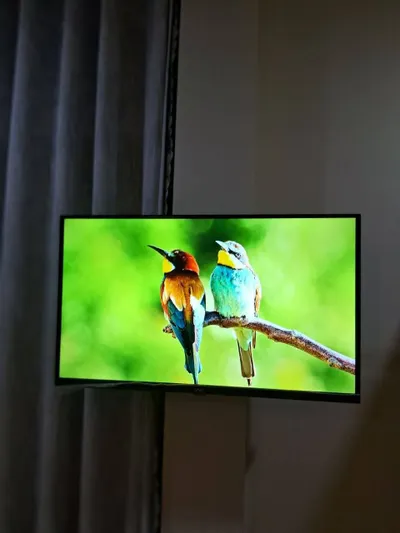Bán Smart TV VW 32 inch QLED – Tình trạng mới, Bảo hành, Bộ đầy đủ