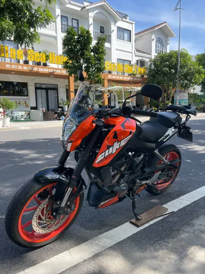 Mô tô KTM – Vừa bảo dưỡng, tiêu thụ 2.7L/100km – 33 triệu VND