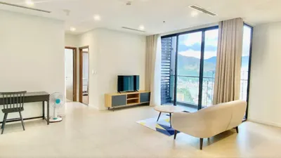Căn Hộ 2 Phòng Ngủ Tầm Nhìn Vịnh Với Bể Bơi & Tầm Nhìn Biển – Hòn Chồng – 23 Triệu VND/Tháng