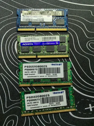 4 RAM Modules (DDR2/DDR3) – 70,000 VND Total