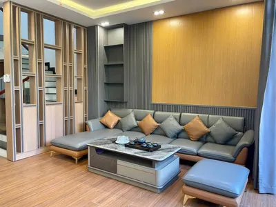 남나짱 빌라 임차 – 4실, 450 m², 전체 가구, 4,500만 VND/월
