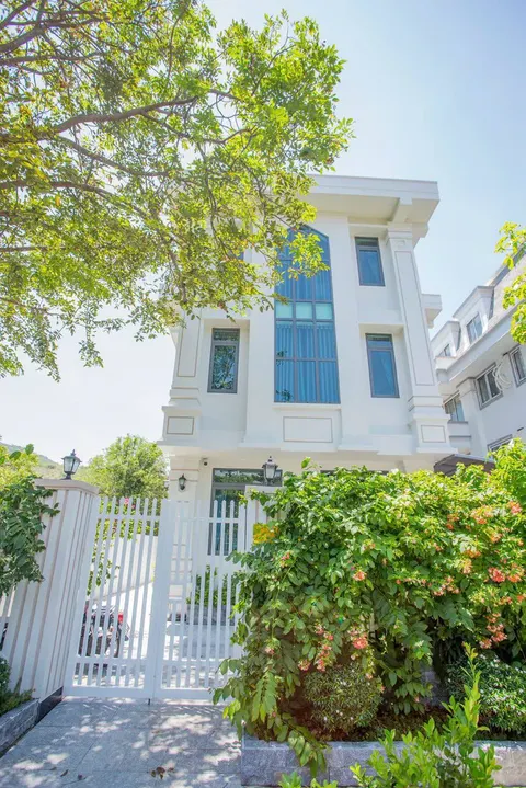 3-Story Villa for Rent in An Vien, South Nha Trang – 5 Bedrooms, Pool, 45M VND/Month