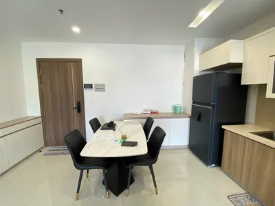 CT9 Vinh Diem Trung 2 卧室 2 浴室公寓出租 – 高楼层、配有家具 – 允许养猫 – 每月 1800-2000 万越南盾