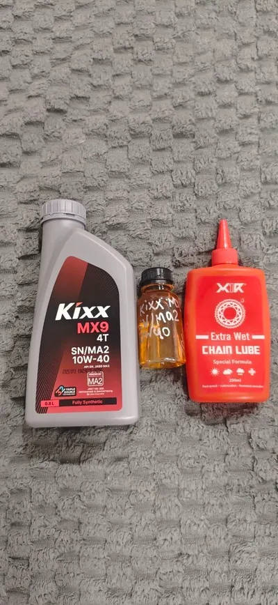 Kixx MX 9 10W40 합성 엔진 오일 및 체인 윤활유 – 100,000 VND