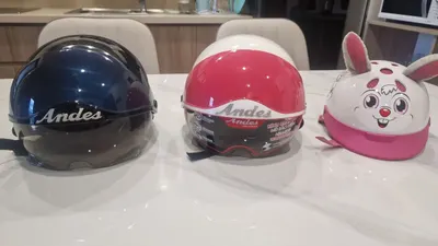 Bulk Lot: Helmets, Furniture, Vacuum, Sports Gear & Kitchenware