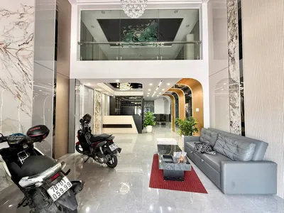 Ground Floor + Mezzanine Commercial Space for Rent – Dien Bien Phu, North Nha Trang – 9M VND/Month