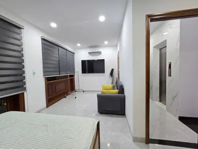 Nhà cho thuê ở phía Bắc Nha Trang, cách biển 400m – 5 phòng ngủ, đầy đủ nội thất, thang máy – 25 triệu đồng/tháng