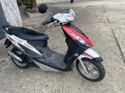 KYMCO 50cc 踏板车 – 无需驾照，自动变速箱