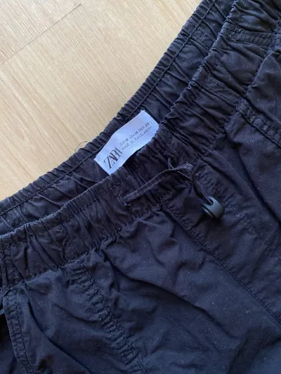 Quần Zara – Kích cỡ M, L – 70.000 VND