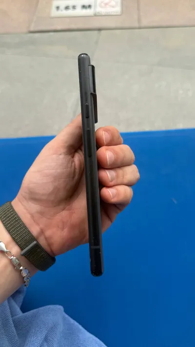 Google Pixel 6 128GB Smartphone – Good Condition, Minor Back Chip