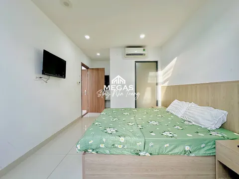 2-Bedroom Apartment for Rent – City Centre – Balcony – 12.5M VND/Month