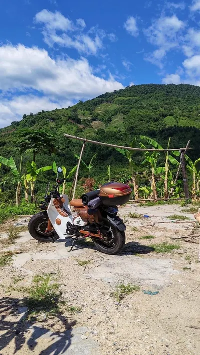 50cc Motorbike (110cc actual) – 20M VND, Low Mileage
