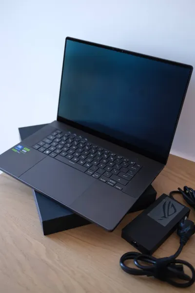 ASUS ROG Zephyrus G16 GU605MI Gaming Laptop for Sale – Intel Core Ultra 9 185H, RTX 4070, 32GB RAM, 1TB SSD