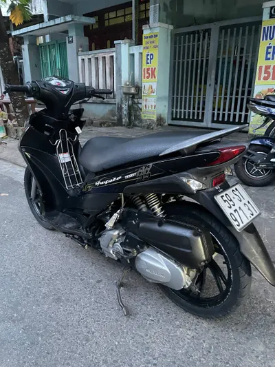 Suzuki Hayate 125 Motorcycle 2014 – Used, Reliable, with Helmet, 5.5 Million VND