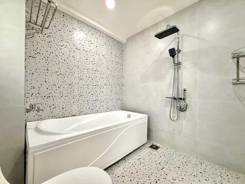 1-Bedroom Apartment on Lý Tự Trọng, Central Nha Trang – Available 01/09