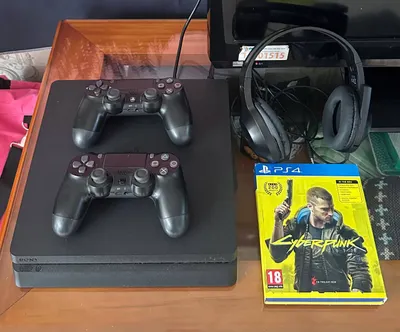 Sony PlayStation 4 Slim 1TB với các trò chơi và phụ kiện