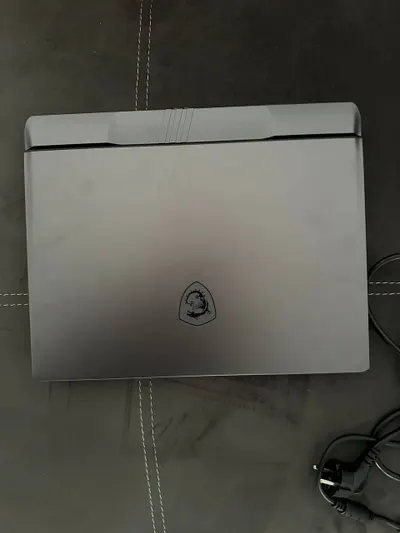 MSI Vector 16 游戏笔记本 – Intel i9-13980HX, RTX 4080, 32GB RAM, 1TB SSD, 240Hz