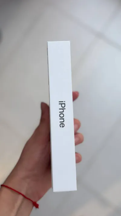 iPhone 17, 256GB, Black – 2000만 VND, 새 제품 밀봉
