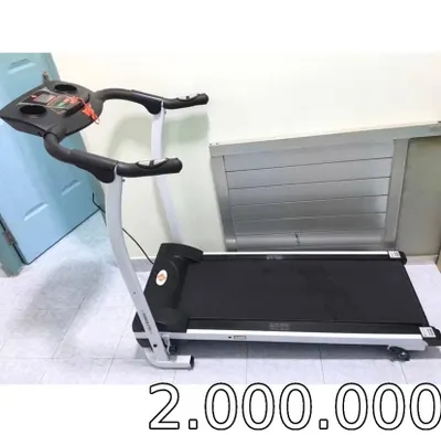 컴퓨터 의자 및 런닝머신 – 각각 200만 VND