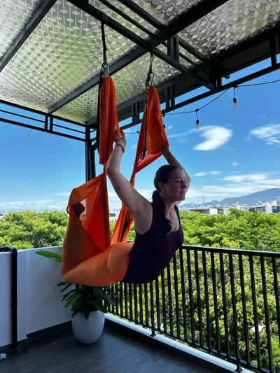 Anti-Gravity Yoga Classes – All Levels Welcome