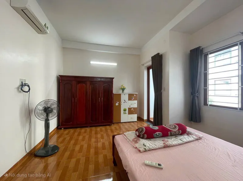 Nhà 3 tầng có 4 phòng ngủ cho thuê ở phía Bắc Nha Trang – 20 triệu đồng/tháng — 3/8