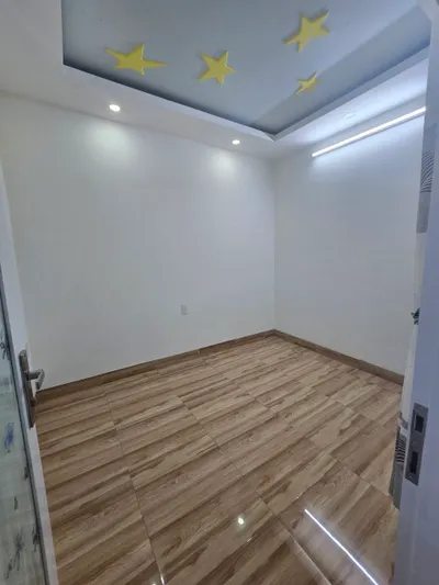 3-спальный дом в аренду в северном Нячанге – 70м², 3 ванные, 1км от пляжа