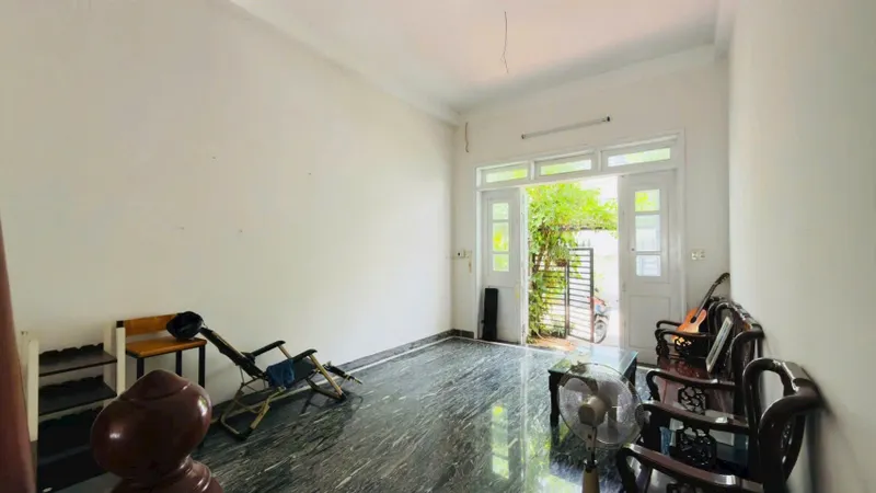 Nhà cho thuê – 2 phòng ngủ – Đầy đủ nội thất – Sân thượng – Vĩnh Hòa – Bắc Nha Trang – 12 triệu VND/tháng — 7/8