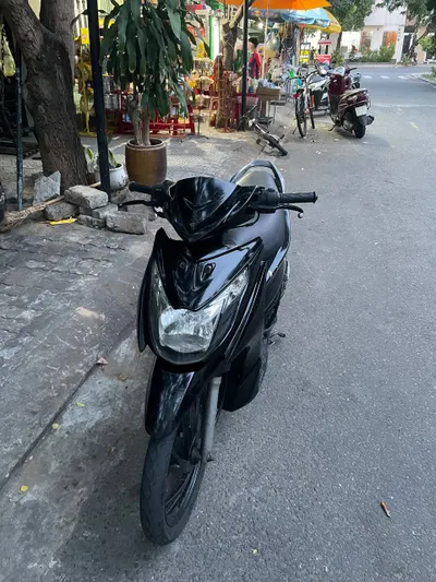 Suzuki Hayate 125 Motorcycle 2014 – Used, Reliable, with Helmet, 5.5 Million VND
