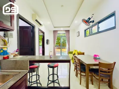 Spacious 2-Bedroom Apartment with Balcony – Central Hồng Bàng