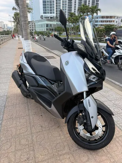 Yamaha XMAX 300 2025 – Tình trạng hoàn hảo, 5000 km, Hồ sơ bảo dưỡng đầy đủ