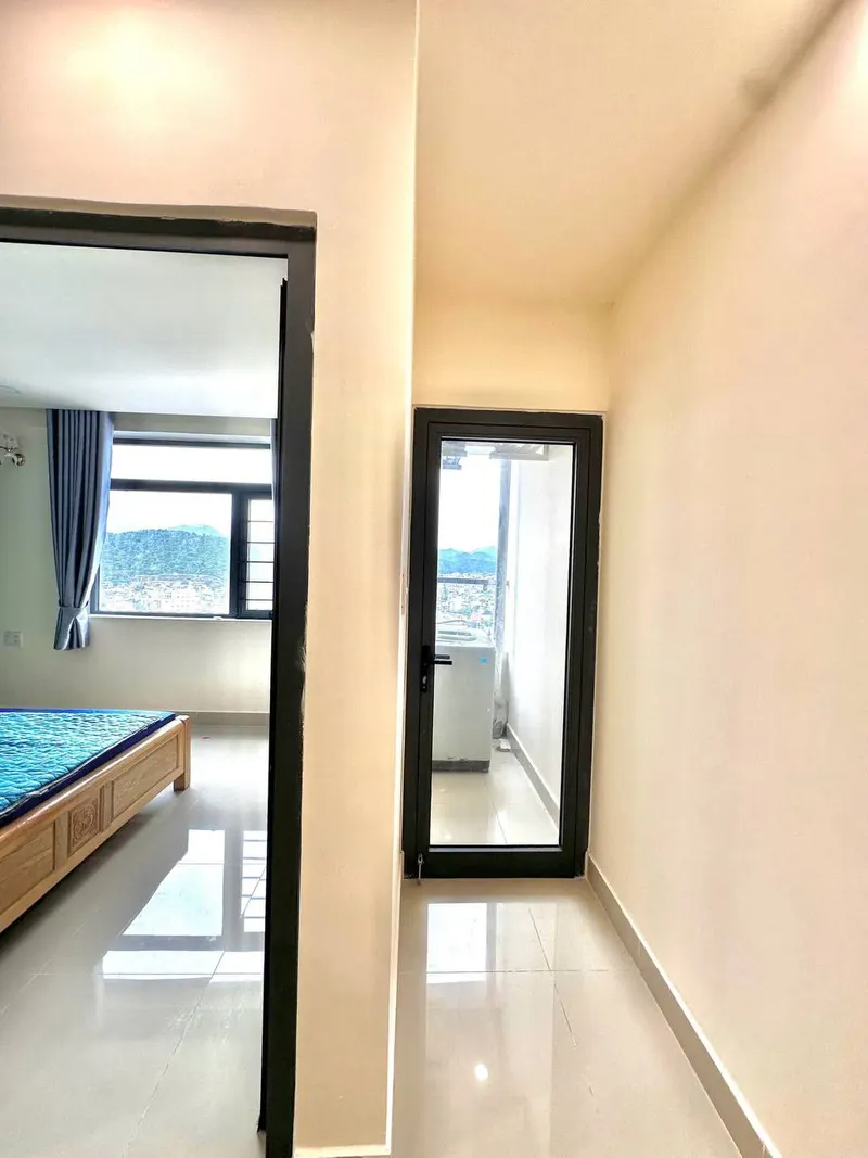 Cho thuê căn hộ 2 phòng ngủ – Tòa Napoleon – view thành phố và biển – 11 triệu VND/tháng — 4/6