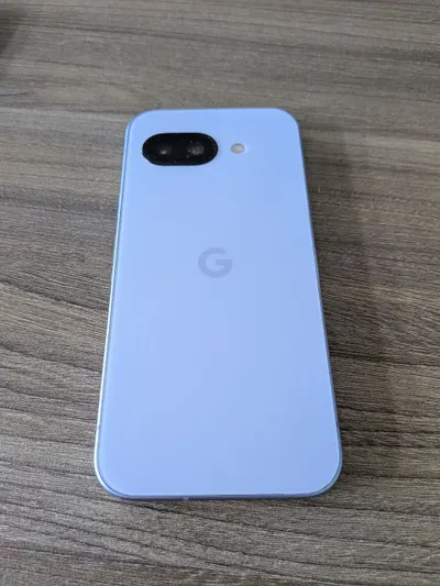 Телефоны Realme C51 и Google Pixel – б/у и в отличном состоянии