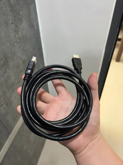 Máy tính bảng vẽ, Cáp HDMI, Quần short Nike – Bộ 3 sản phẩm
