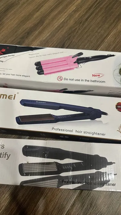 家用商品批次 — 相机、卷发器、果汁机、玩具、风扇