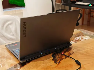 Lenovo Legion 7 Slim (16ARHA7) 笔记本电脑出售 – 高端游戏与工作站