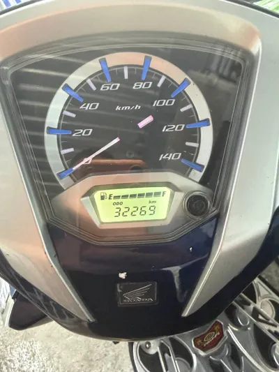 Bán hai chiếc Honda Lead 2 (2014, 2015) – 17 triệu VND mỗi chiếc