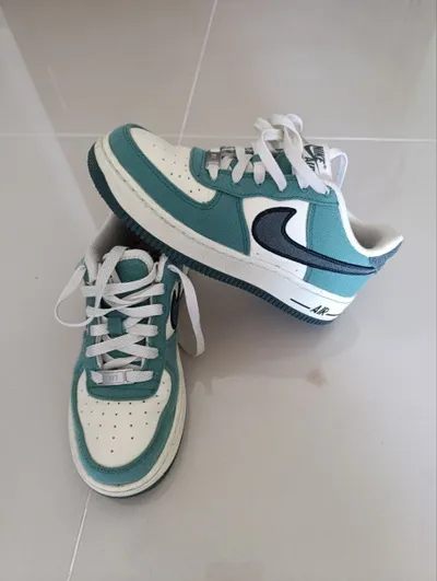 Nike 크로스트레이너 사이즈 35.5
